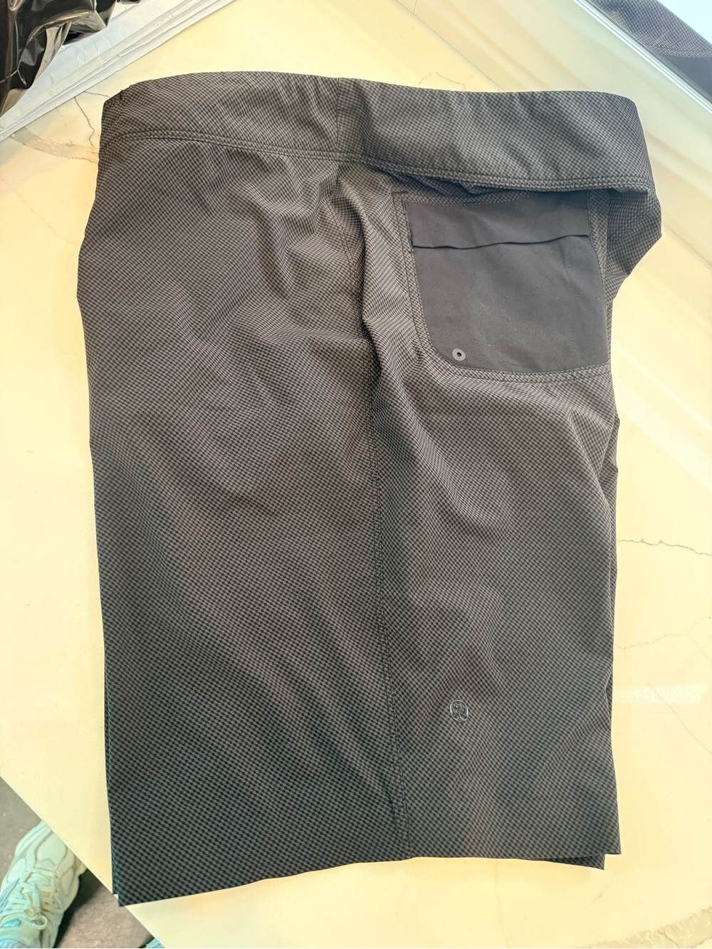 lululemon athletica Men's Black Textured Performance Shorts